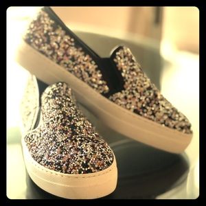 Steve Madden “Gracious” sparkly sneaker size 9